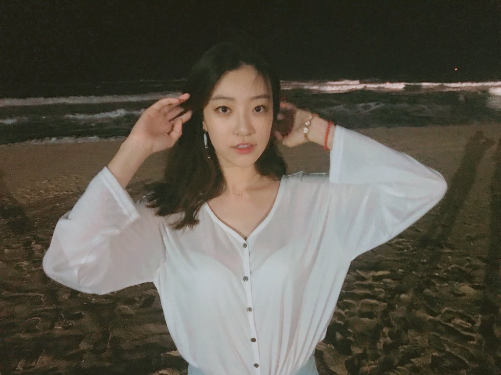 SONAMOO_SuMin's tweet photo. 🌙✨ https://t.co/ttTJ8nBN7N