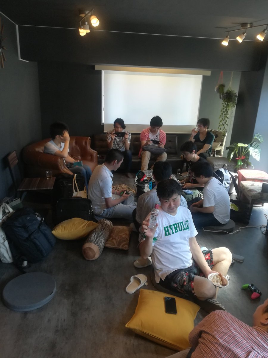 GameCafe90's tweet photo. 【ナインティカフェ】
渋谷会場、既に20名以上のお客様がいらっしゃっています！！
今なら井上元店長の出来たての料理が食べられますよー（たむら） https://t.co/t4WDEWCEPJ