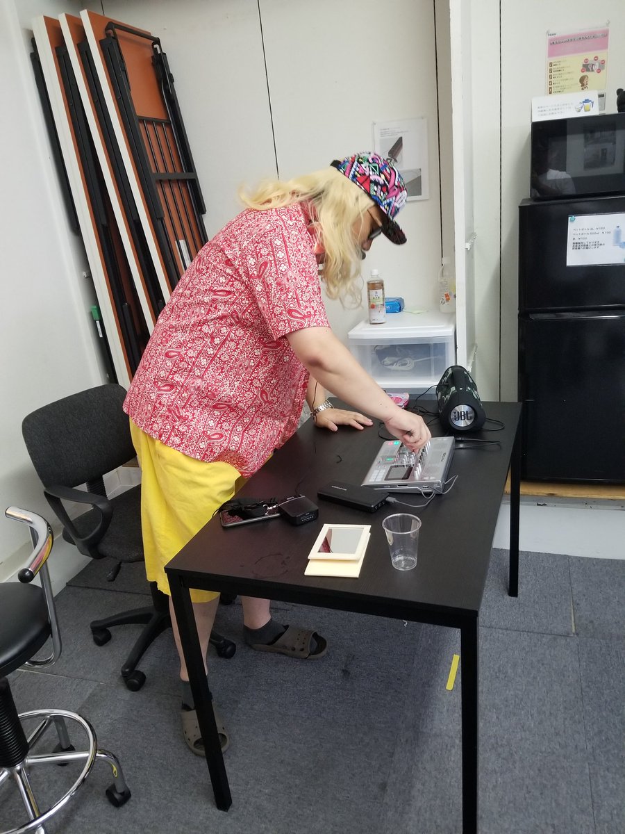GameCafe90's tweet photo. 四谷会場にDJ Kooさんが来てくれました！！会場のボルテージはマックス！！（はやし） https://t.co/O7dMscbbmF
