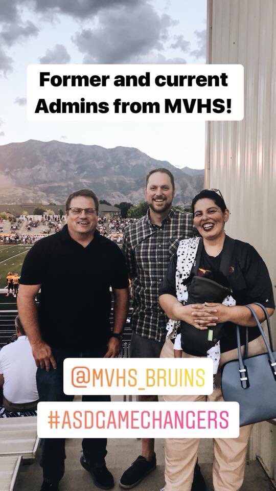 btalonia's tweet image. These folks are my brothers! Blessed to work with them! Blessed to learn from them! Blessed to know them! Blessed to see them tonight! #FridayNightLights #MVHStheBEST #minireunion #BruinsRiseUp #BruinStrong #ASDeveryOne  @gatekeeperpete @cdewitt152 @blaineedman @mikeericksen1