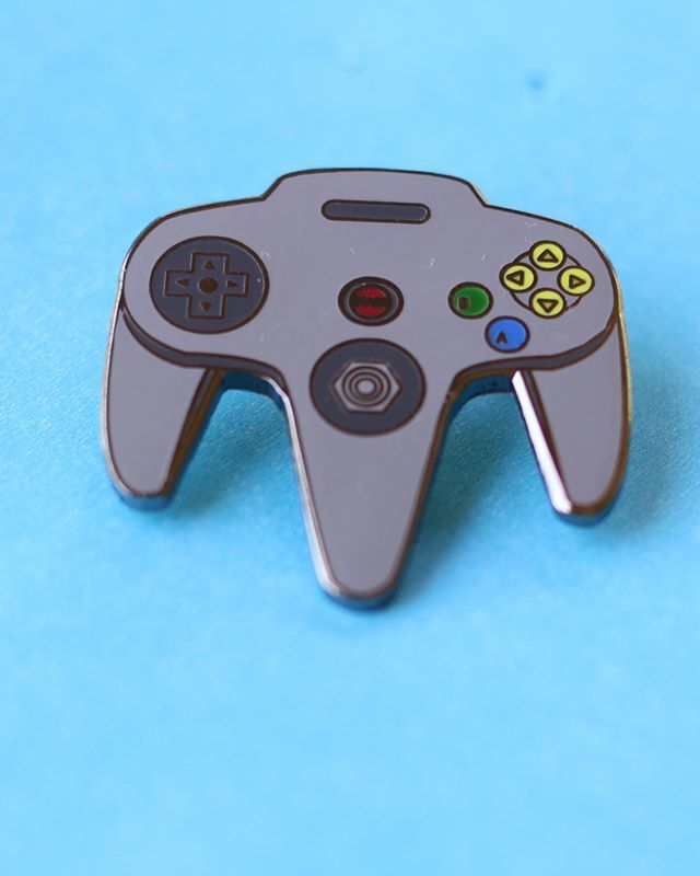 real_sic's tweet image. #N64controller #N64 #gamecontroller #pin #pins #enamelpin #enamelpins #pingame #lapelpin #lapelpins #pinlife #flair #swag #cute #realsic ift.tt/2Pyd1A1