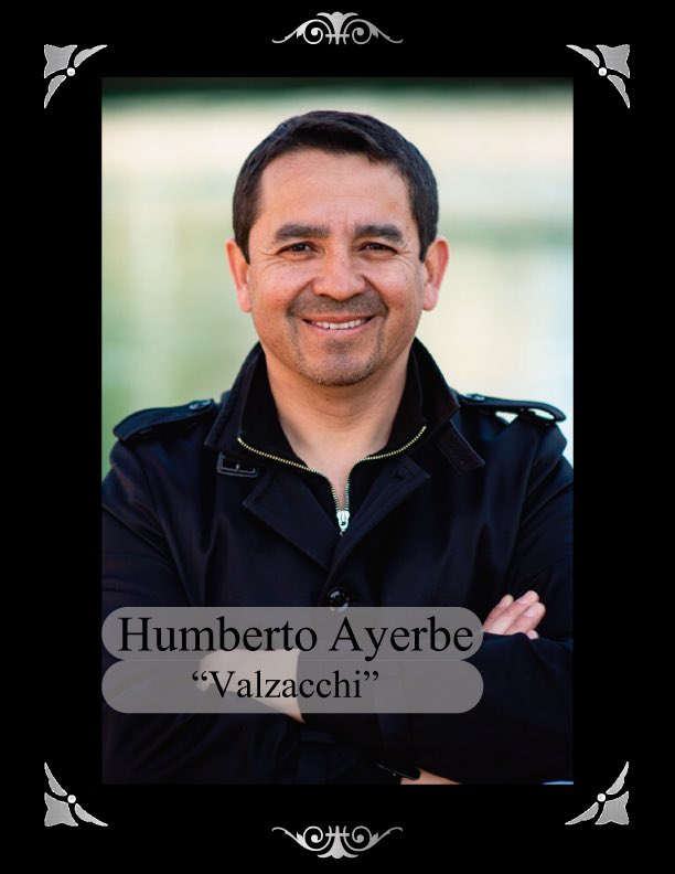 Humberto Ayerbe, llamado el tenor de la voz de los "mil colores", estará, desde el primero de septiembre, en #ElCaballeroDeLaRosa 🌹.