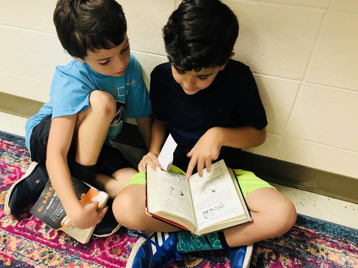 MrsFergusonAES's tweet photo. I enjoyed listening to these kids talk about the books they are reading during our book talks time today. Mixing great books with time to talk is a win-win. #MrsFergusonsFriends #AESthirdgrade #tribeonthemove https://t.co/LhuCcPx8UT