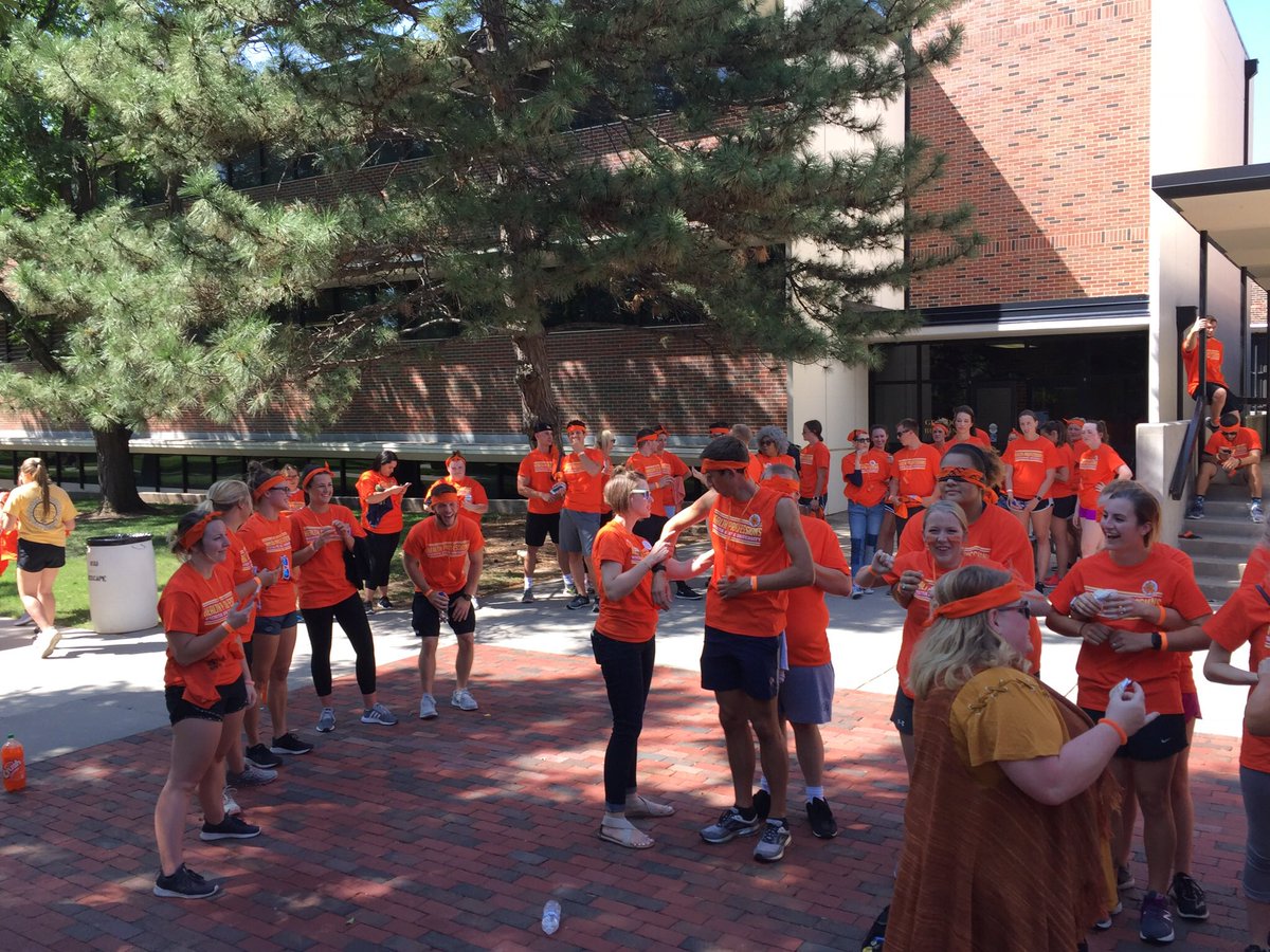 sbibb_bibb's tweet photo. “Individual commitment to a group effort – that’s what makes a team work, a company work, a society work, a civilization work.” Vince Lombardi  Individual Committment to a Group Effort is what defines @WichitaState @WSU_CHP. Thank you all for your commitment to our TEAM. https://t.co/Y33d44TMkg