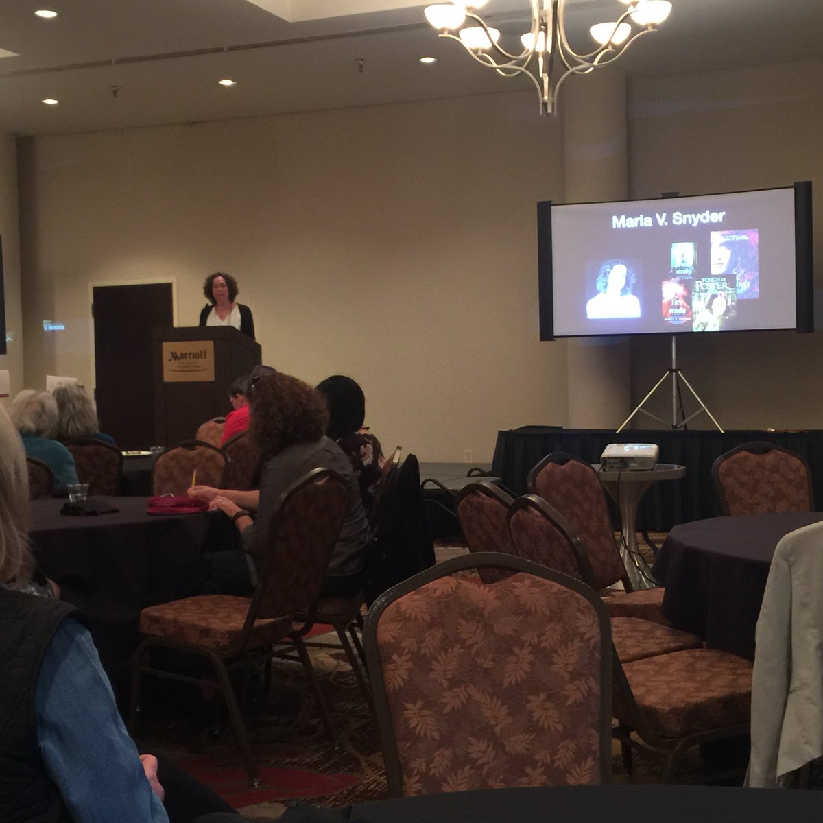 RhondaPenders's tweet photo. Keynote by Maria Snyder. #LUW2018 https://t.co/ZhEO0Clw2E
