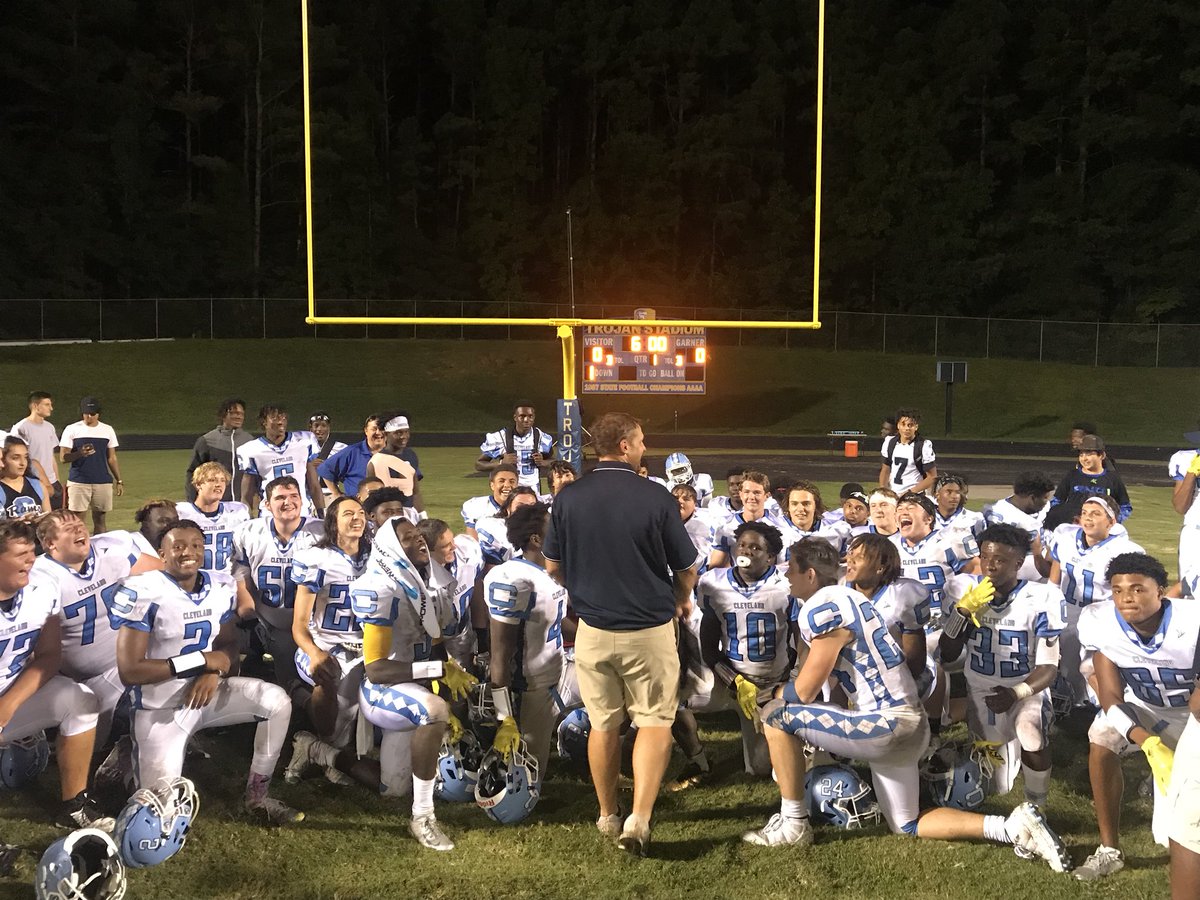 HairrJenna's tweet image. Amazing play tonight from a talented group of players @cvhsftbl...Let our talking happen on the field! #ClevelandProud