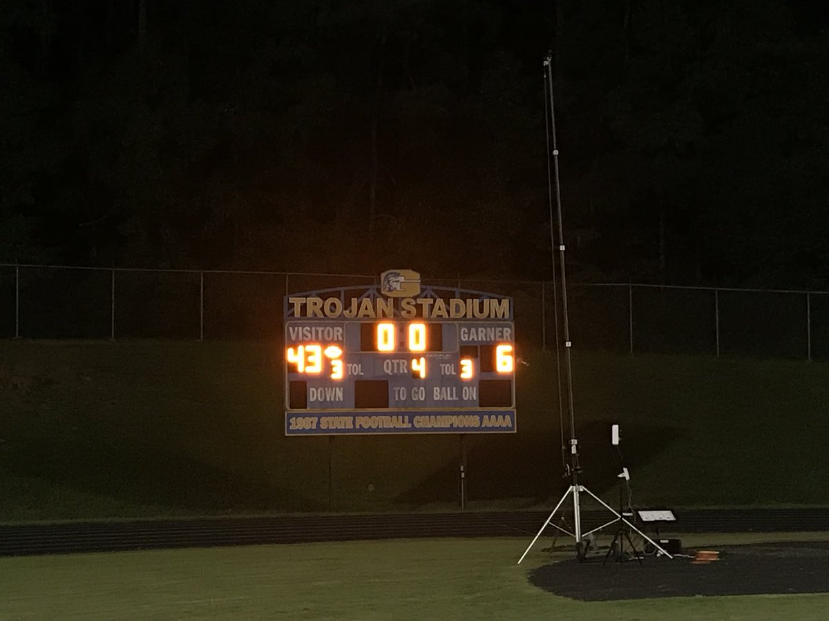 HairrJenna's tweet image. Amazing play tonight from a talented group of players @cvhsftbl...Let our talking happen on the field! #ClevelandProud