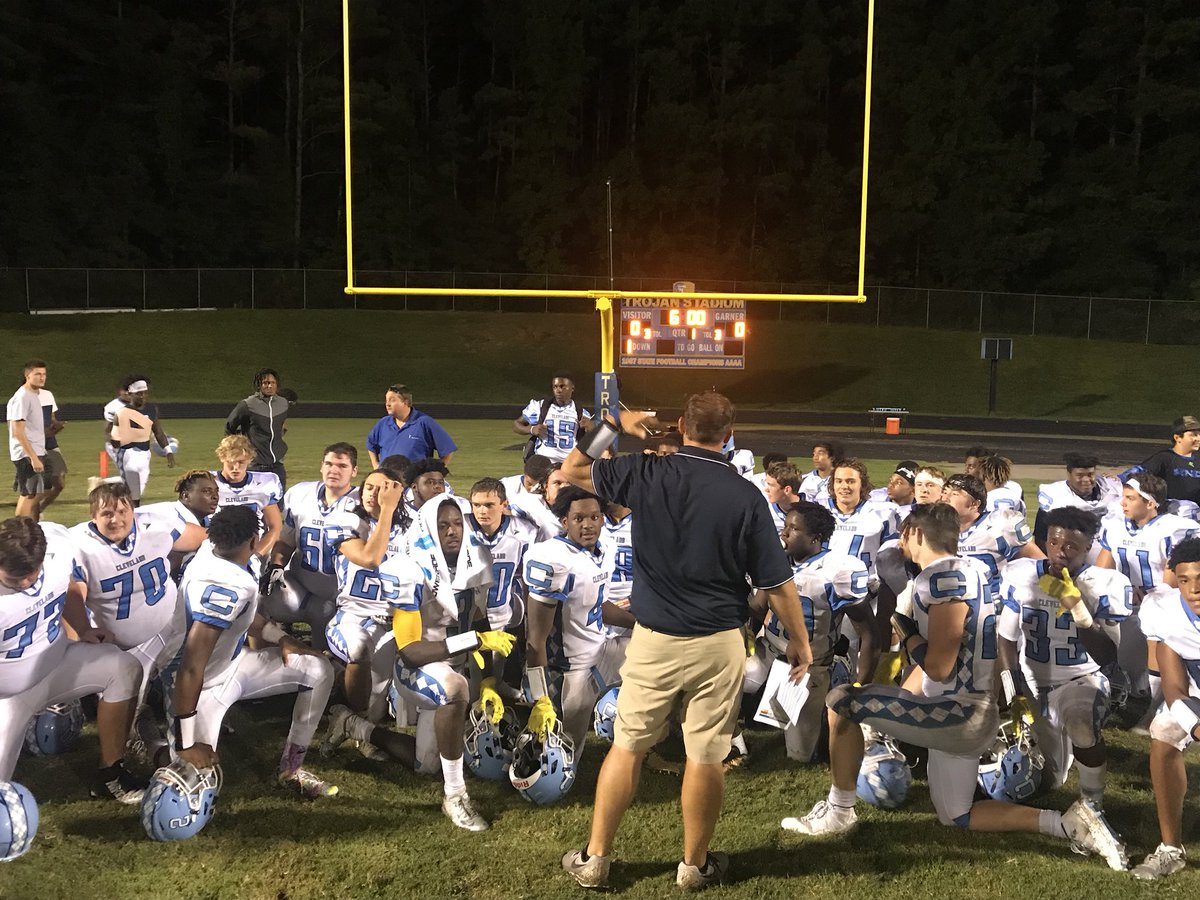 HairrJenna's tweet image. Amazing play tonight from a talented group of players @cvhsftbl...Let our talking happen on the field! #ClevelandProud