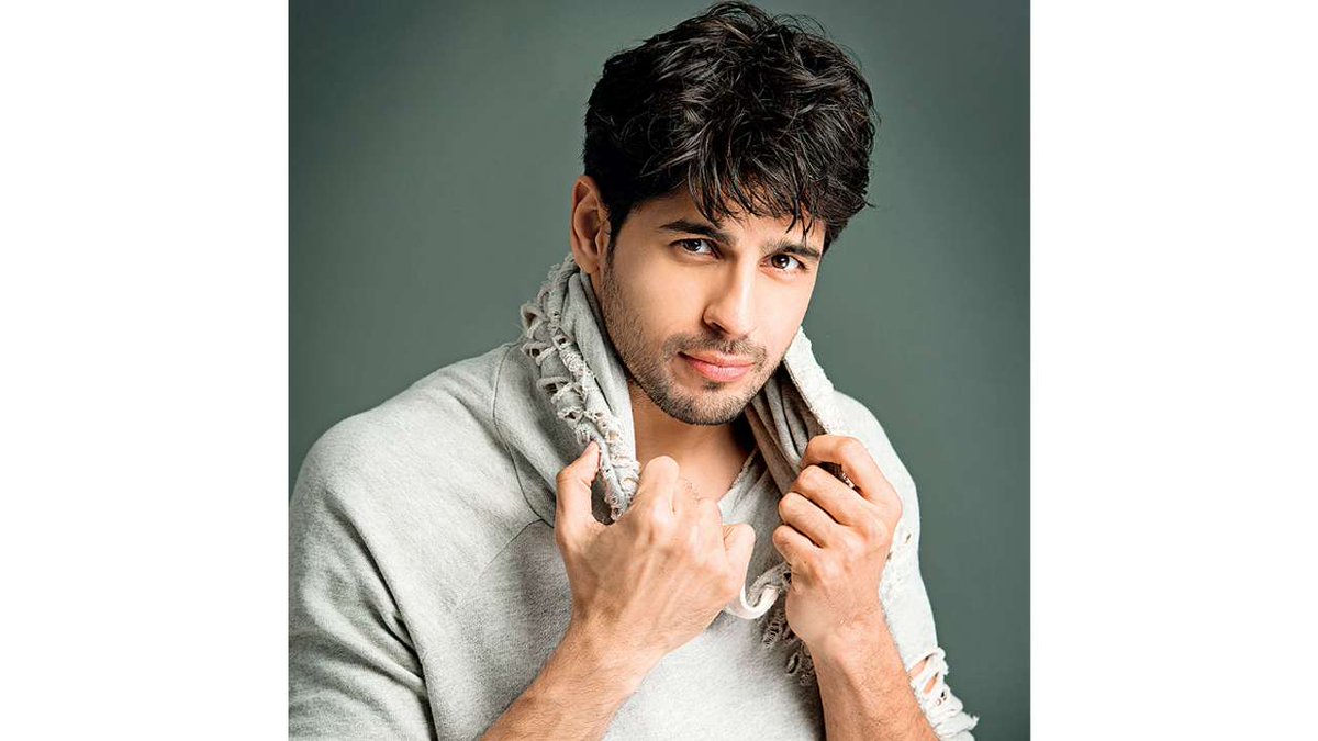 dna's tweet photo. Sidharth Malhotra: I’m not looking for love https://t.co/PQWprCGLFh @NayandipRakshit https://t.co/2af82RQt3O