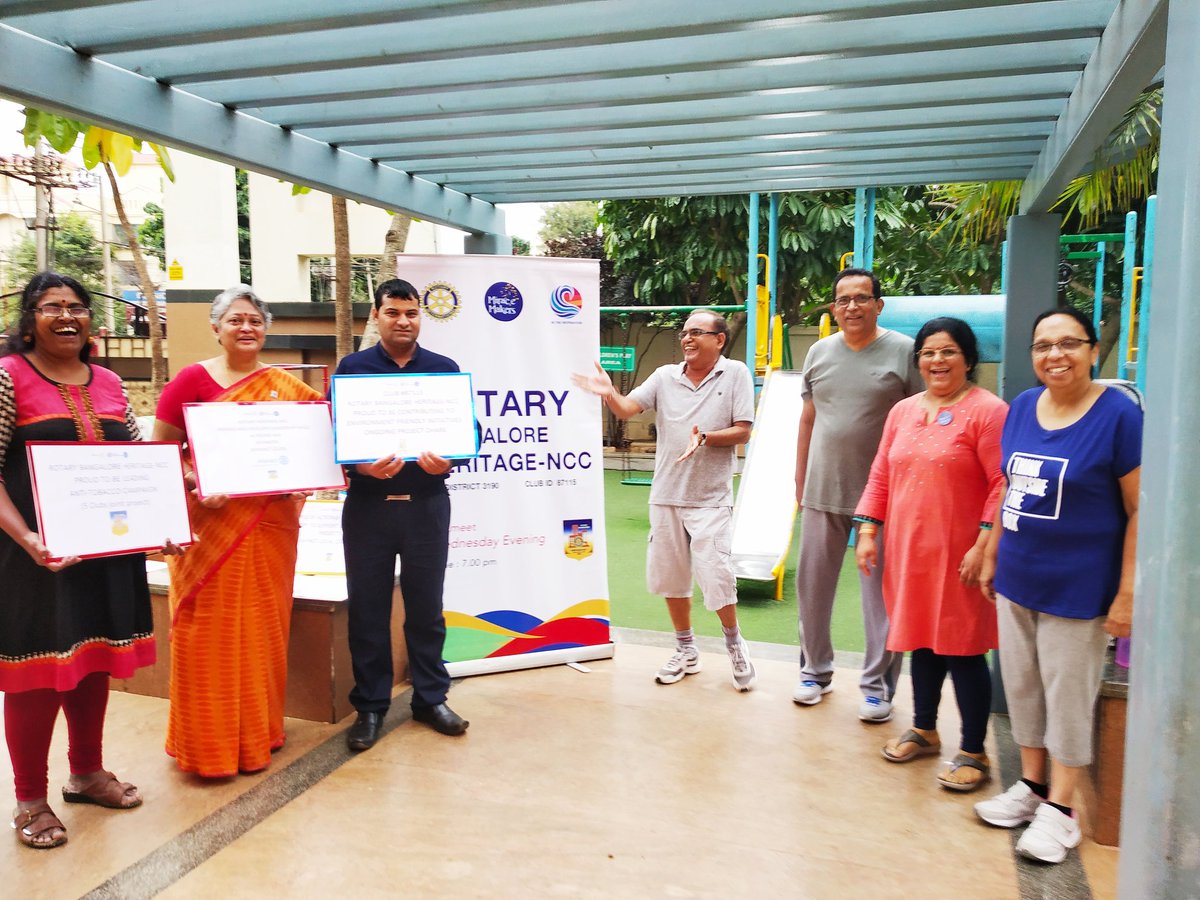 RotaryBHN's tweet photo. A laughter morning with Rotary 😀😀😀

#laughter #morning #i3RBHN #RBHN #rotaryheritagencc #rotary #rotaryclub #ri3190 #laugh #goodmorning #laughterclub #ncc #yelahanka #bangalore #bengaluru #weekend #SaturdayMorning #rotaryinternational https://t.co/SLWQCoJPVv
