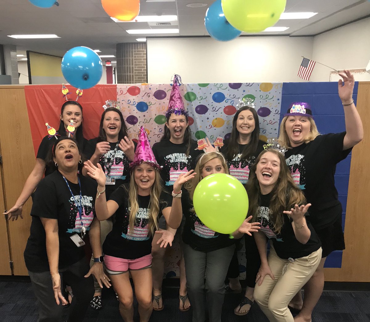 Schmidt4thGrade's tweet photo. We are ready to celebrate another amazing year of learning in 4th grade @cfisdowens!! #35yearsoflearning #celebrateeveryday ππππ§‘π https://t.co/9Z9IQwvYEA
