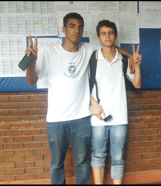 Gb_MDN's tweet photo. Aniversário desse mlk q é um irmão pra mim,q tá junto cmg em todos os momentos,sempre me acompanhando nas merdas e foi meu companheiro de pedagógico por 3 anos kk.Te desejo tudo de bom mano pq vc merece pra krlh e tô cntg sempre!!!
@damasmatheuss
#milflows
#semsundaepravc https://t.co/XQZgydIFMh