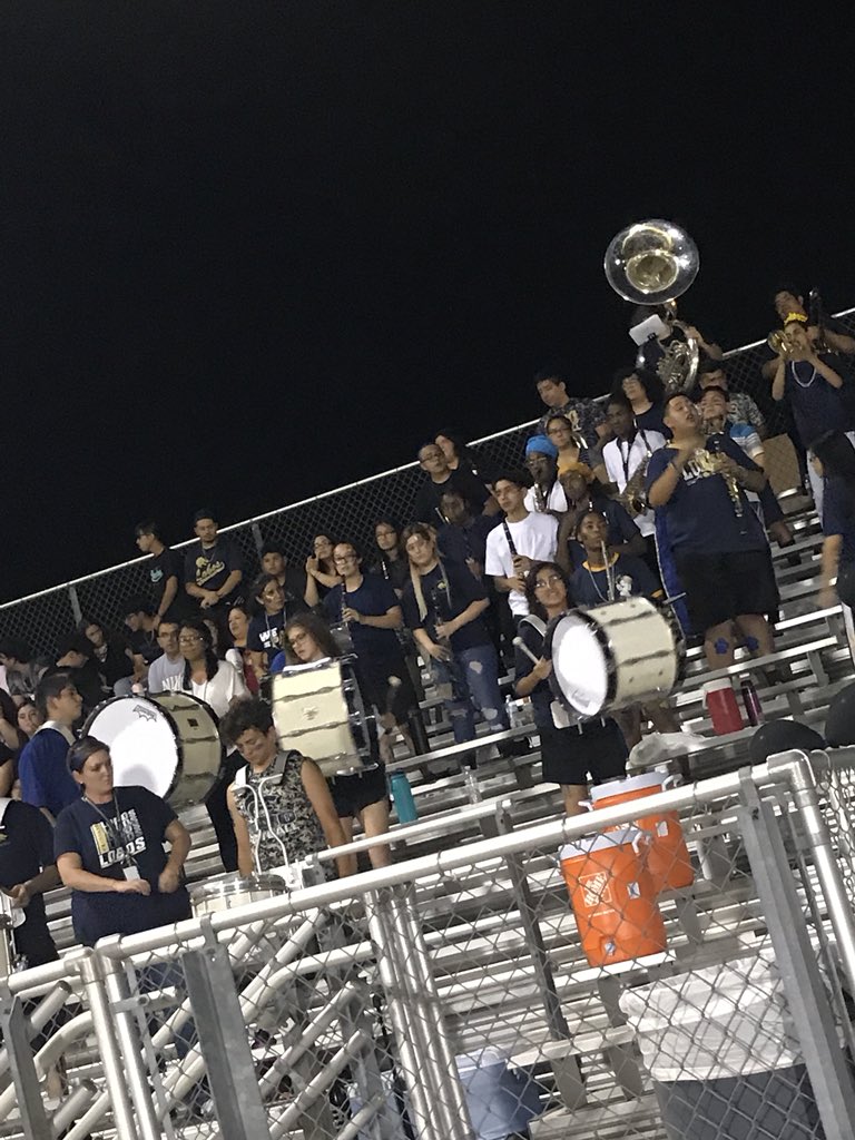 The band and flagline are bringing the energy tonight! #LobosRiseAbove2019 #lajoyalink #Lobonation🐺 #LoboFootball