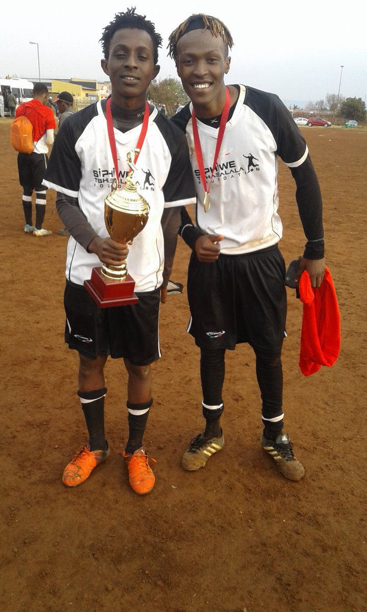 #Never give up still going to fight✊❤⚽
<a href="/Jomo_CosmosFC/">Jomo Cosmos Football Club</a> 
<a href="/orlandopirates/">Orlando Pirates</a>