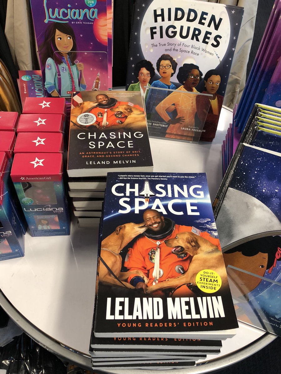Astro_Flow's tweet photo. Best of luck to all the @firstlegoleague students participating in the #INTOORBIT Challenge. Reach for the Stars and I hope you enjoy #chasingspacethebook 🚀🐕🐾🐕🐕👩🏻‍🚀👩🏽‍🚀 https://t.co/fpNxdvC0K4