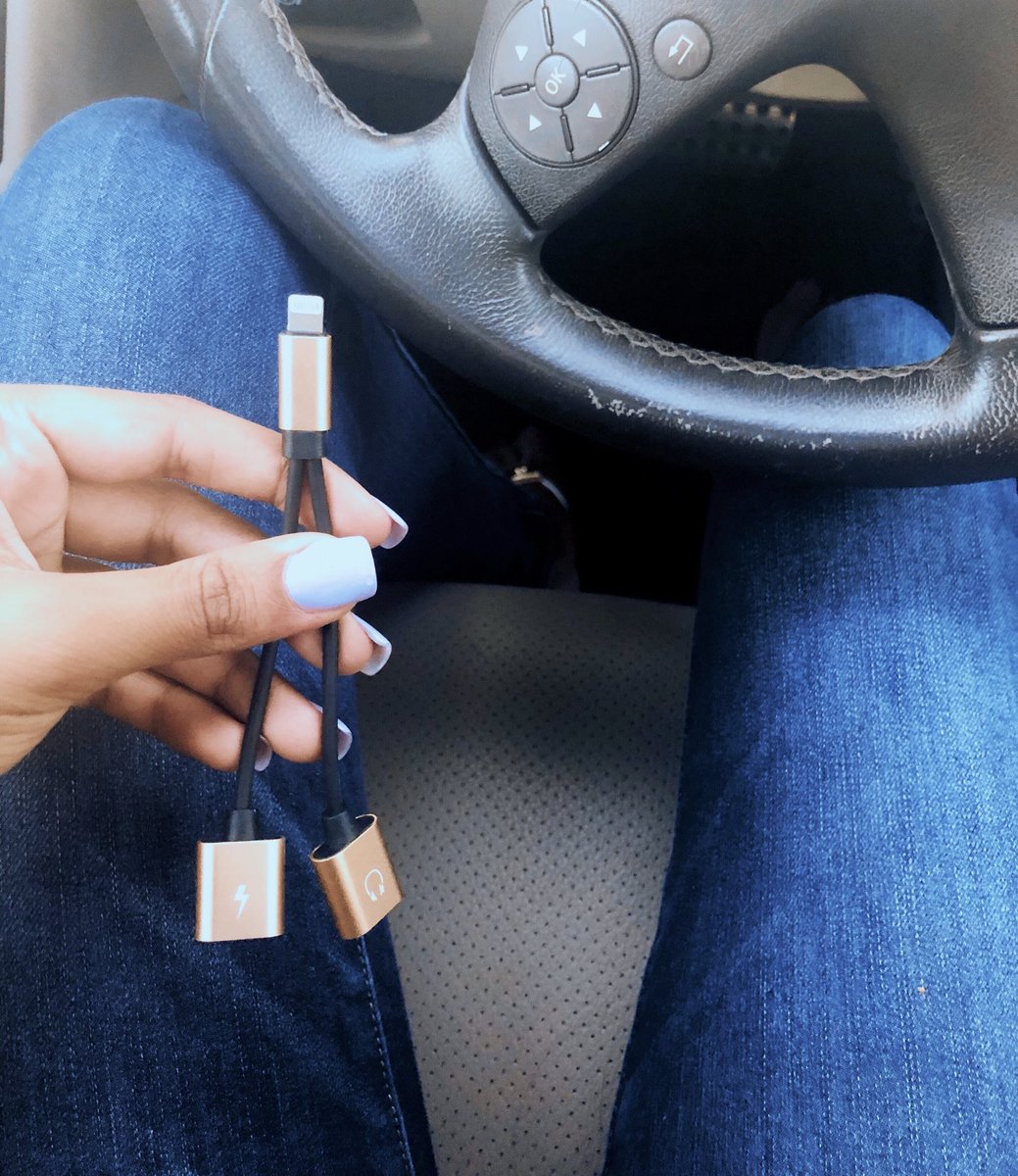 itsgeorgialane's tweet photo. my phone always dies in school but im always listening to music with my headphones &amp; can’t charge so i bought this dual adapter from https://t.co/E2YvluayJW and let me just say GOD BLESS https://t.co/1dKnfWB4gf