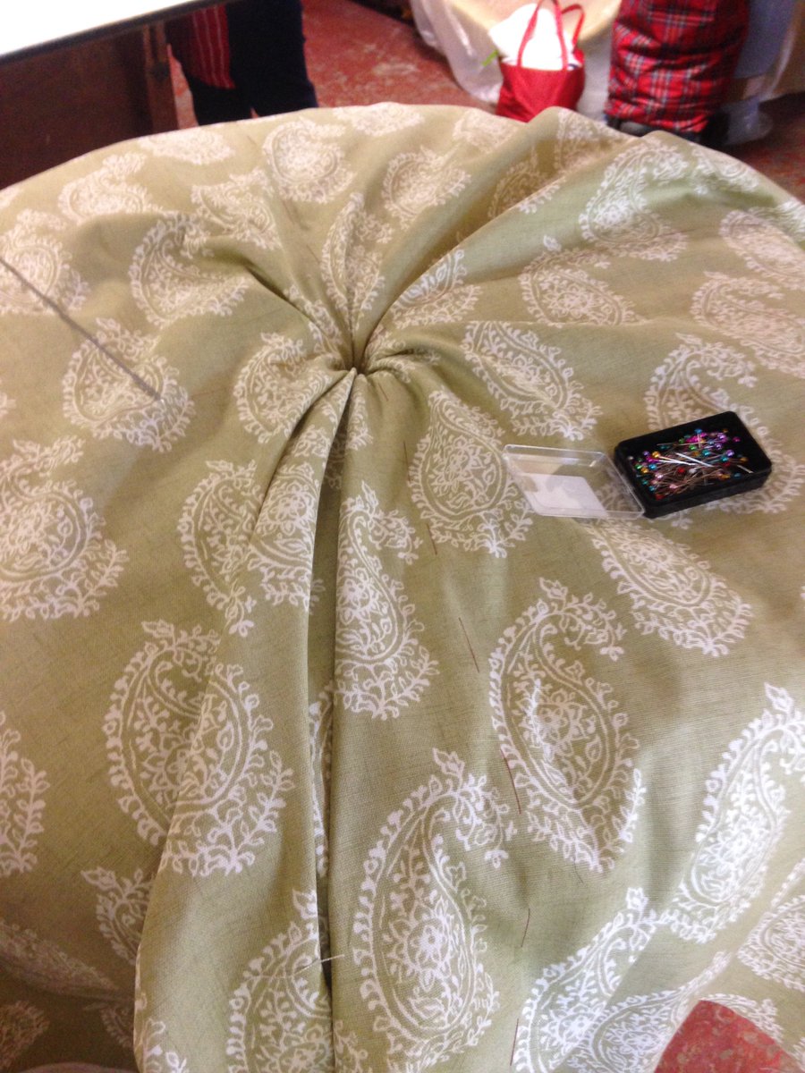 JessWard7's tweet photo. Another project completed for @W7Studio #Footstool #Upholstery #Deepbutton #Pouffe #Paisley https://t.co/I60GWGk7Z0