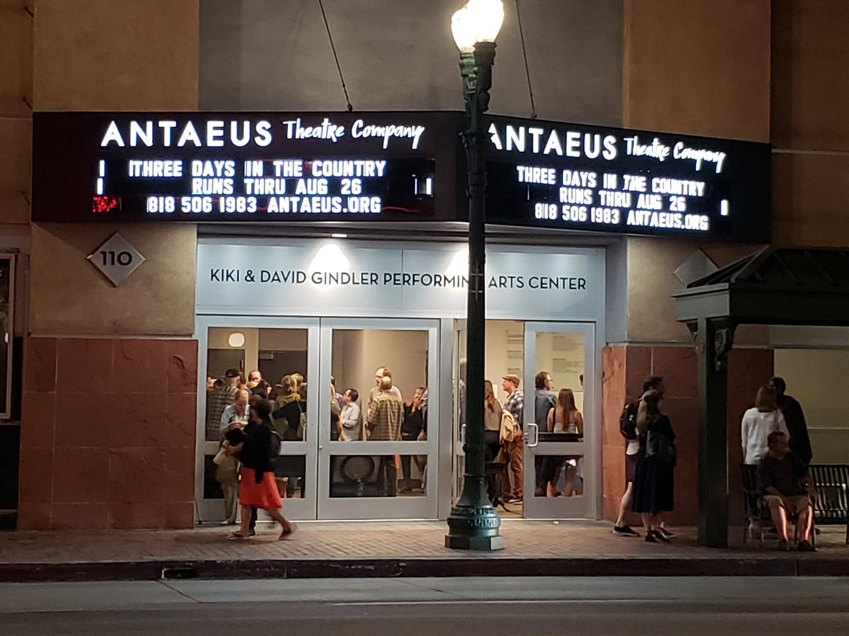 KeeKeeSage_1's tweet photo. Another excellent evening @AntaeusTheatre, seeing the 2nd partner cast (the Assassins cast) in #3DaysInTheCountry. Loved Bunderers cast earlier in run, too. Only 3 perfs left! All sold out, but I got in from the waiting list tonight. Try it! https://t.co/dDxJaxkPBb