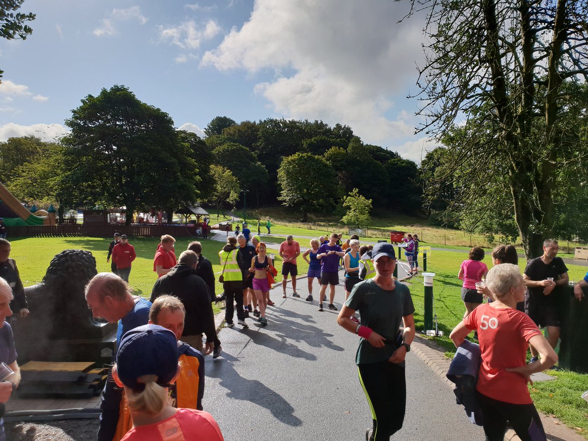 TheWiganRunner's tweet image. Day🏃‍♂️602
Early AM🌄🏃‍♂️in th Mud @ @haighwdparkrun 🌳after last nights late 🏃‍♂️. Great vibes as always &amp;amp; The Best way2start a BankHoliday weekend / Have a great bank holiday every1👍🏻
🌄🌳🏃‍♂️👍🏻
 #BankHolidayWeekend #MuddyRun #FindAWayEveryda #RunStreak #Journey