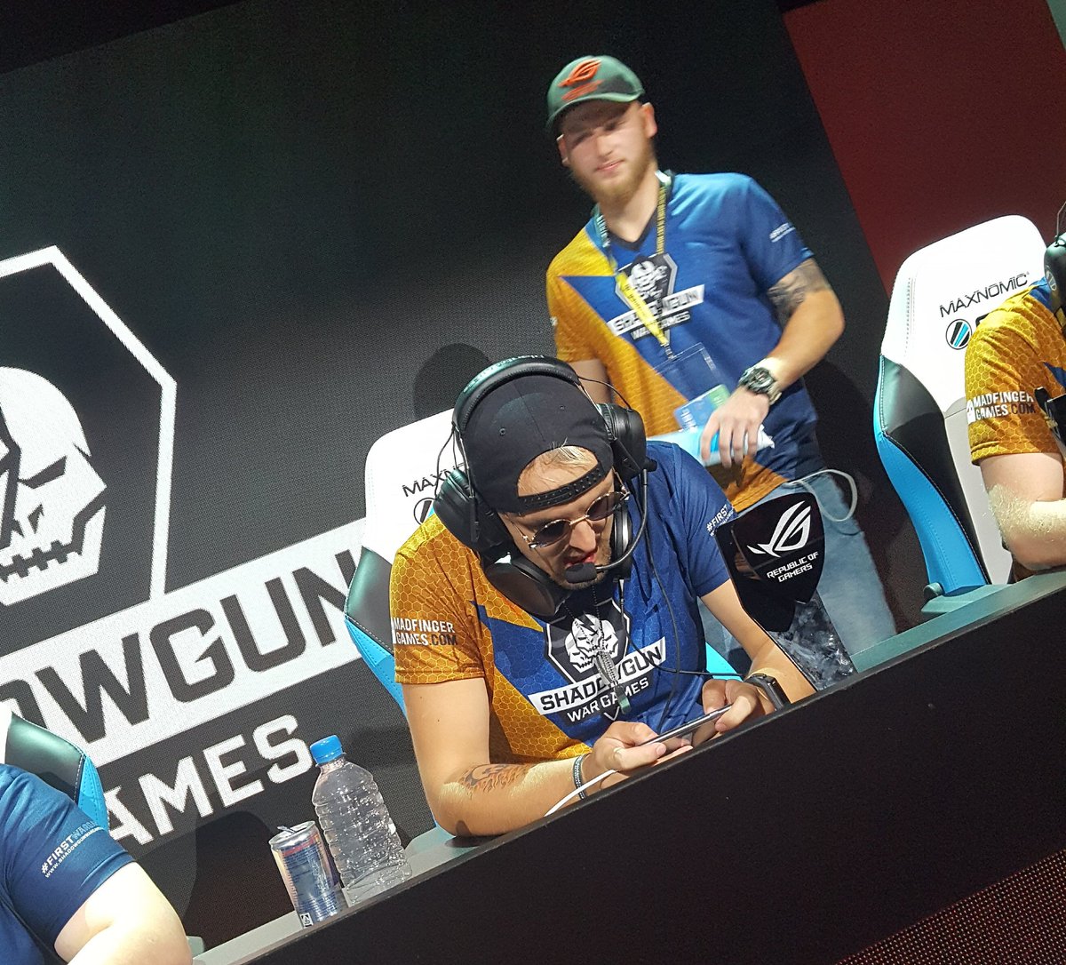 MADFINGERGames's tweet photo. #PogchampBoys is for sure winning the style award π
#ShadowgunLeague #FirstWarGame #gamescom2018 https://t.co/DYJMNkeeru