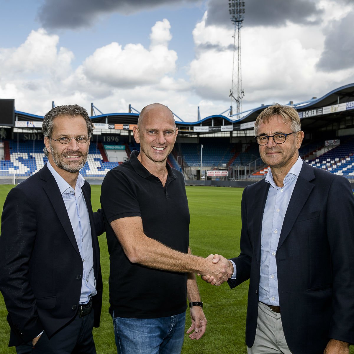 🤝 AVEC nieuwe maatschappelijke partner van Willem II Betrokken

🗨 'Als supporter en ondernemer in deze stad, is deze samenwerking erg logisch’

👉 bit.ly/2w9wNK4 

#AVEC #WillemIIBetrokken