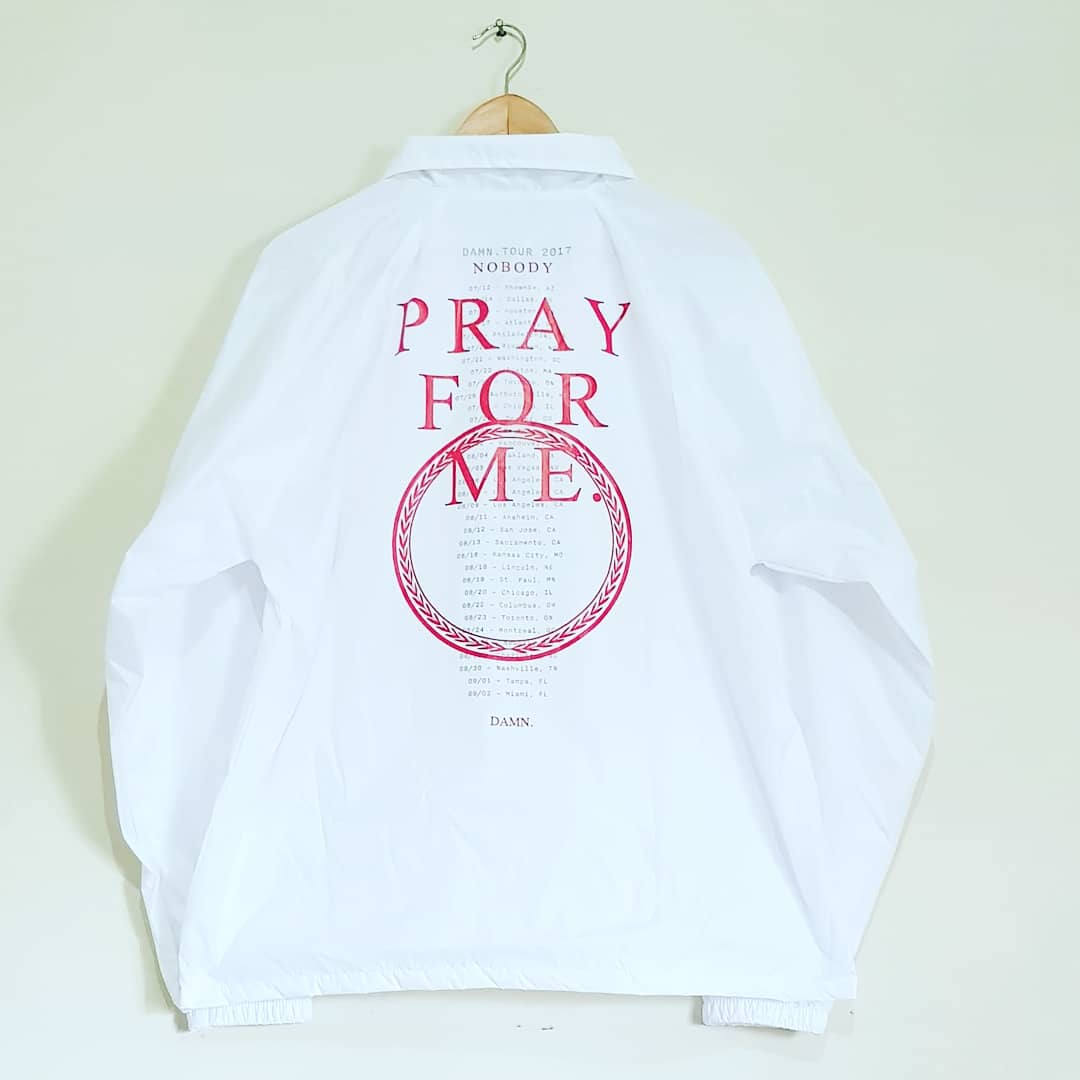 SkyMerch's tweet image. FS: Kendrick Lamar Damn Tour Coach Jacket sz. L
More details kindly check instagram.com/sky.merch