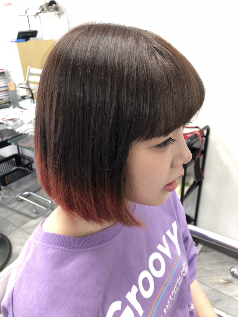 ストロベリーロックス 赤羽カラー専門店 本日のヘアカラー 夏休みも終わるしトーンダウンして自然な茶髪に 黒染めでも構わないけど暗くする度合いや色味を持たせつつ暗くすることも明るさの調節も出来るので相談して下さいね 平成最後の夏は満喫