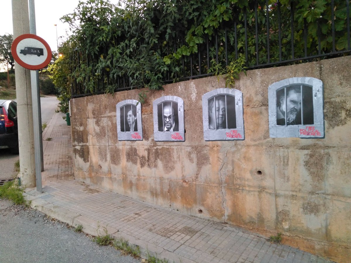 framatic's tweet photo. Vist a Solsona! #LlibertatPresosPoliticsiexiliats @assemblea @FaranelCIM @omnium @ACDretsCivils @CridaLlibertat https://t.co/LiQNvIhBjW