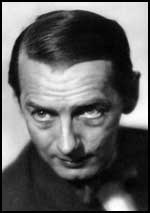 aufpolieren's tweet photo. Der überzeugte Pazifist Rudolf Olden engagierte sich als Anwalt und kritischer Journalist bei der "Weltbühne" gemeinsam mit Ossietzky und Tucholsky gegen Rechtsextremismus.

Auf seiner Flucht nach New York wurde er bei einem deutschen U-Boot Angriff ermordet.

#Pegizei #Hutbürger https://t.co/EIQZBLgNFT