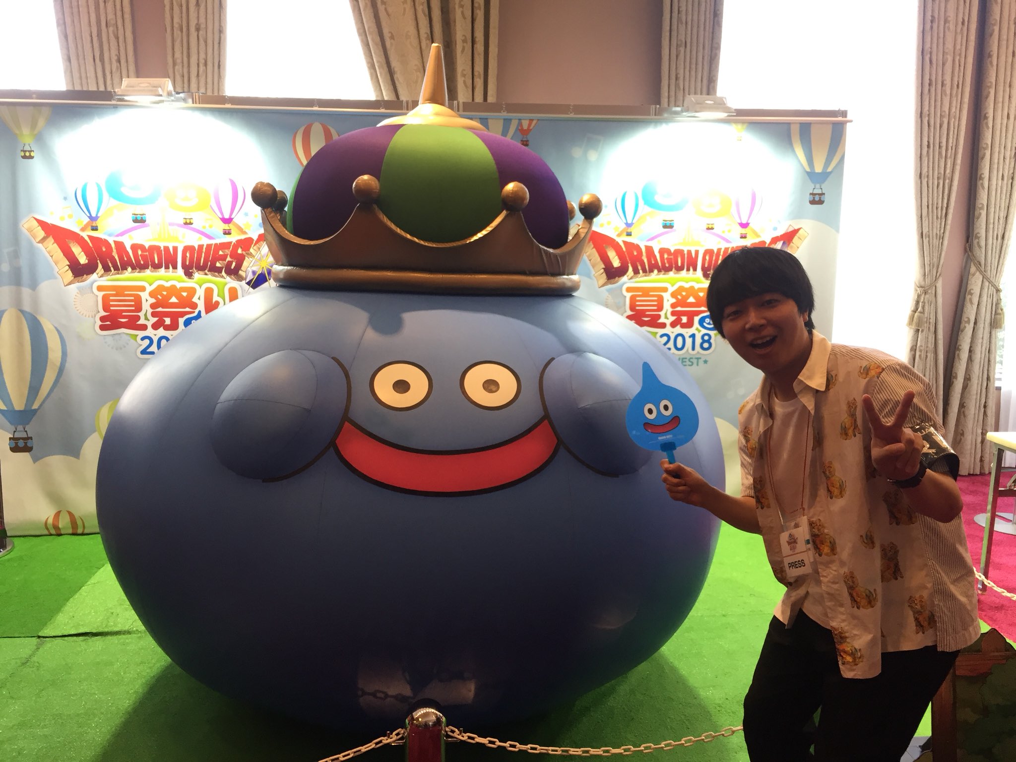 ｖジャンプ編集部 Dq夏祭り 18 梅田芸術劇場で夏祭り堪能中 大喜利ステージ ドラゴマイト関西 にて副編サイトーブイがバトル参戦 どうなる Dq新担当マナベ Dq10 T Co T7gbwuuhrc Twitter