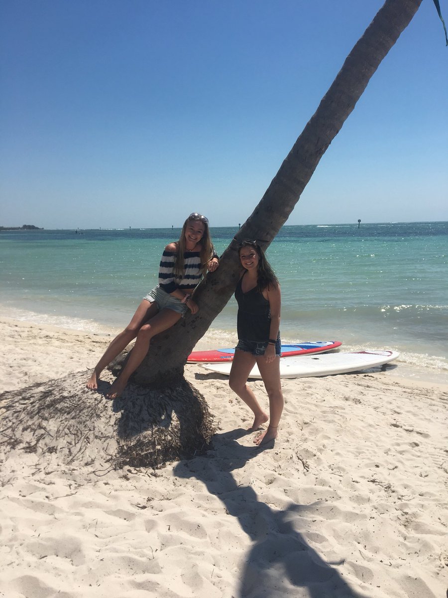 Sam_Chmielewski's tweet image. Happy bday gf💘💘 I loveeeeee youuuu😛 good luck at radford you #raddiebaddie I know you’ll do great:)