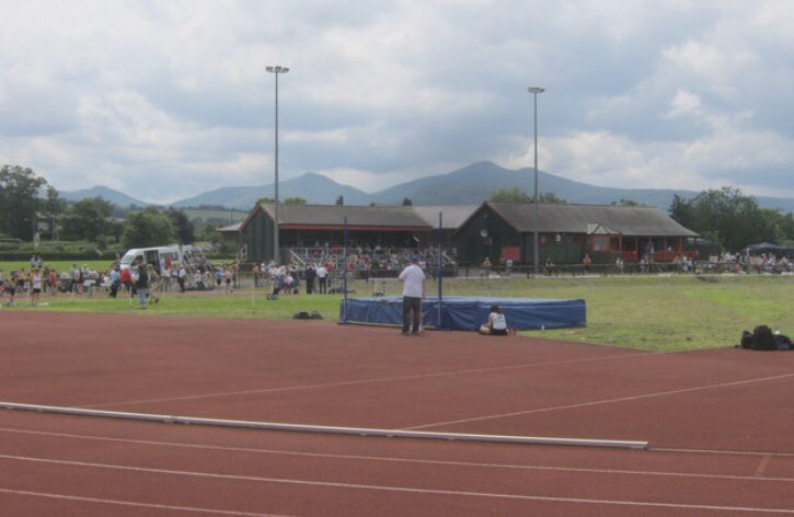 CdfAli's tweet photo. Gd luck/ Pob lwc all @WelshAthletics + @CardiffArchers athletes competing in- @EnglandAthletic AAA U17/U15 UK Champs in Bedford + @WelshAthletics Inter Regional Track & Field Champs Brecon today/tomorrow๐๐ด๓ ง๓ ข๓ ท๓ ฌ๓ ณ๓ ฟ ๐โโ๏ธ#trackweekend #hurdles #TrackAndField https://t.co/QZ7gU7yaMd
