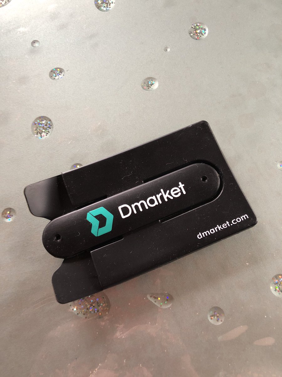 killfaker's tweet photo. @dmarket_com hey! What can i do with this? :-D https://t.co/WZIJCkSQnr