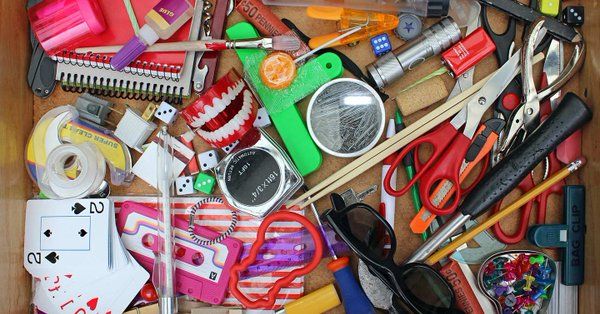 Organise_School's tweet image. The latest The Decluttering Daily! buff.ly/2N6c3cz @Declutterdivas #declutter #clutter #declutterdaily #organise #tip