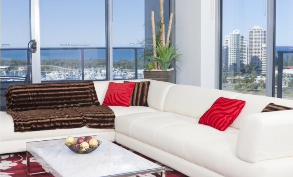 Decorize_home's tweet photo. Looking to give your living space an update? Why not give yourself MORE space? Here are some fresh corner decor and space saving ideas for 2018 and beyond - https://t.co/WToPFi2QZP #interiordesign https://t.co/JQShYiAwRU