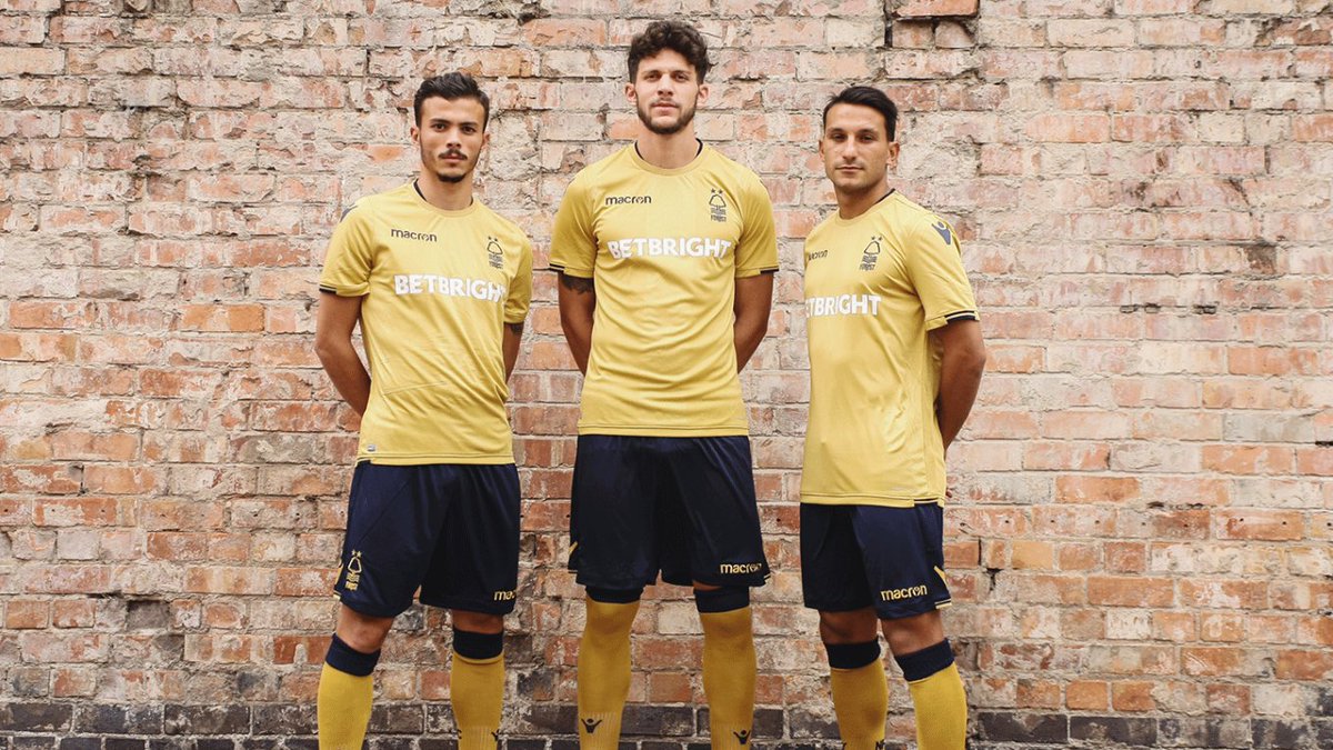 NottmFootball's tweet photo. Go get'em 

The limited edition gold third kit will be on sale today in the Megastore ahead of the game against Birmingham.
🔴Live on Sky Sports
#NFFC play against Birmingham City in the fifth match of the season and also remember
#ThatLovingFeeling #COYR https://t.co/yjkNbMQQsn