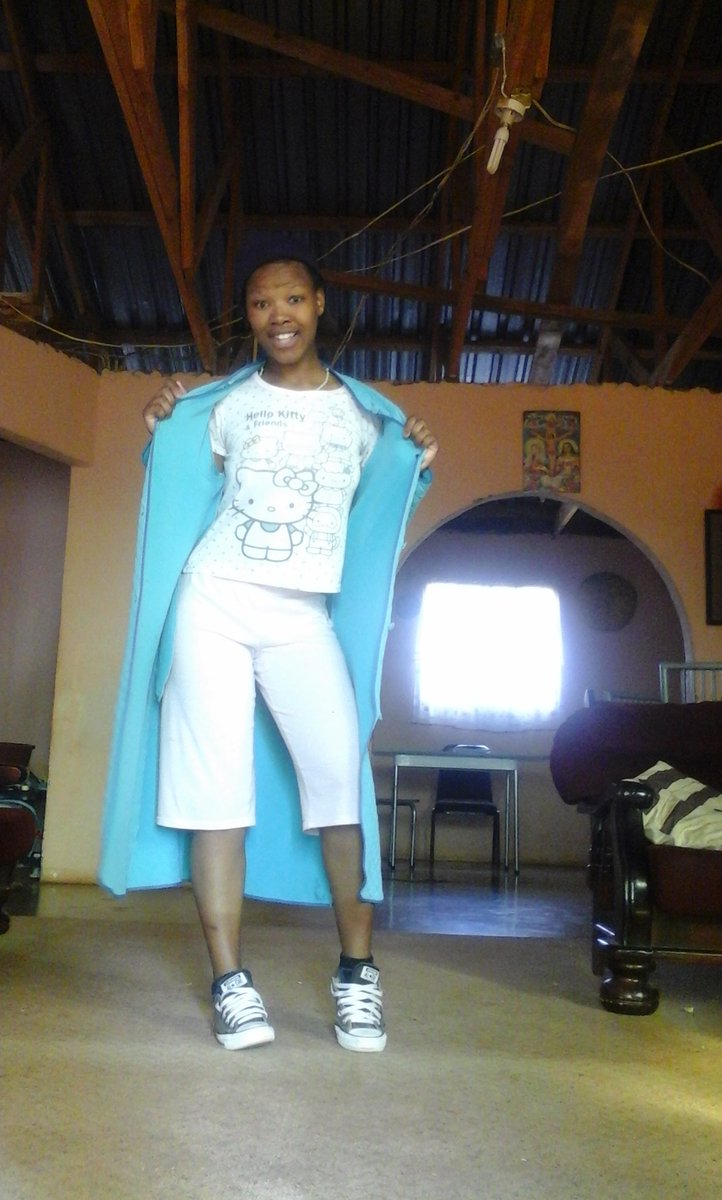 BontleTshegow tweet picture