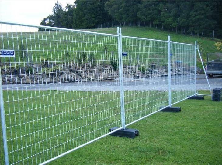 MaoxinMetal's tweet photo. Welded Temporary Fence For Australia https://t.co/9JCH0TTHws https://t.co/h3kB9eJff9