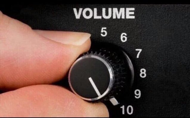 ckaneng_moloki's tweet photo. Hala hala LTK @luckytlale NO:1 mo @motswedingfm #motswedingfmtop30 ke #Emazulweni
#Oketsamodumo
#konkabokamoso
#tsunami
@ MARUPING (101.9)
@Seikaneng932 https://t.co/H5zju8wvRv