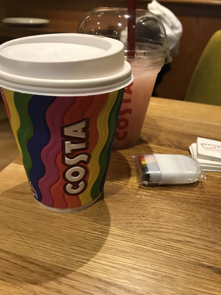 Getting ready for the parade 🏳️‍🌈<a href="/pi_cravendrive/">Georgia Bishop</a> <a href="/franb1969/">Fran Broadhurst</a> <a href="/AndyFr4ncis/">AndyFr4ncis</a> <a href="/Fluffymcgee21/">Claire McGee</a> #GLOW #pride