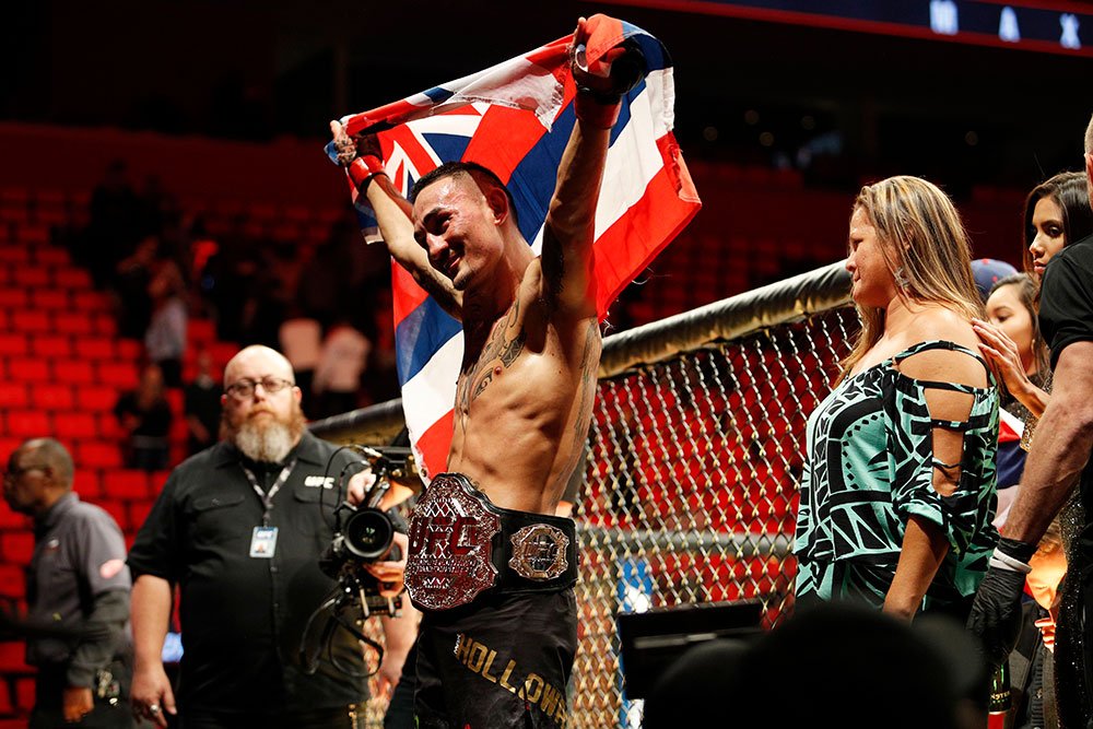 UFC_TALKS's tweet photo. UFC featherweight champion Max Holloway (@BlessedMMA) is expected to return to the octagon in December at #UFC231 to defend his title against No.1 contender Brian Ortega (@BrianTcity) . #UFCTALKS https://t.co/UwaeK6YDcJ