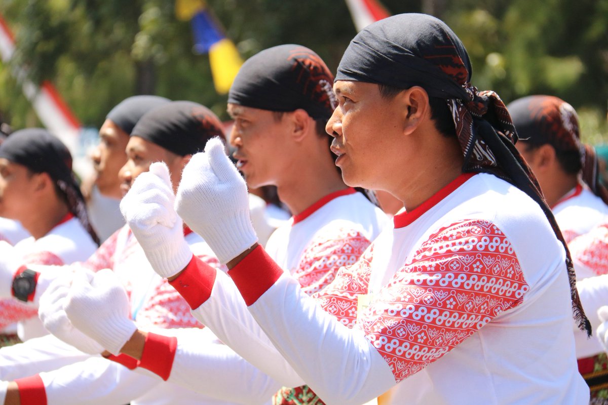 dinaskominfokp's tweet image. Lomba Pawai Semarak Kemerdekaan 2018 Kabupaten Kulon Progo merupakan salah satu rangkaian acara untuk menyemarakan HUT RI ke-73. Lomba Pawai diawali oleh barisan purna PASKIBRAKA Kabupaten Kulon Progo 2018, Sabtu (25/8).

#KulonProgo
#TheJewelofJava