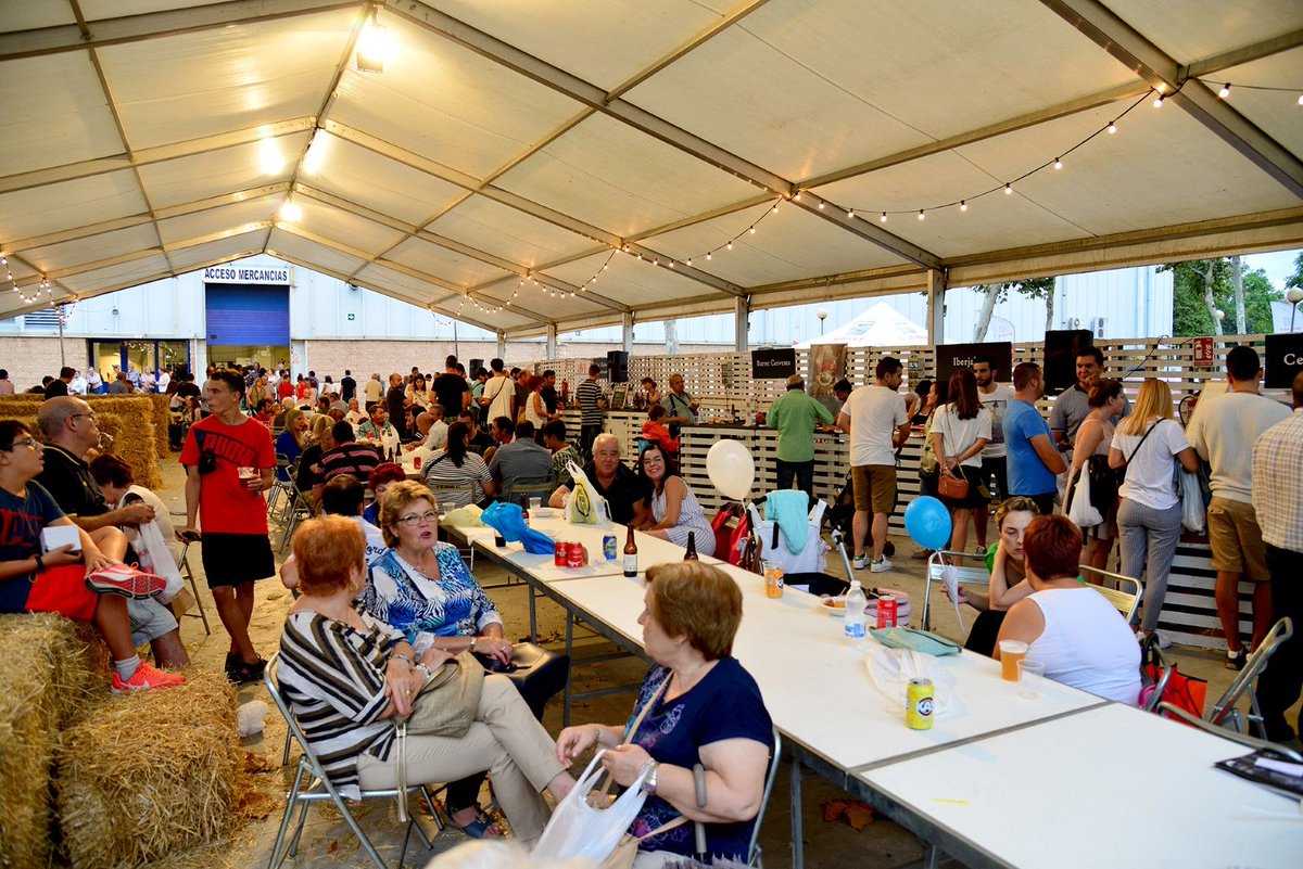 Este fin de semana en #FERMA2018, Feria de la Cerveza Artesana, un espacio de ocio y degustación en la carpa de <a href="/feriabarbastro/">Feria de Barbastro</a>. Las cervezas Seelen, Bachiella, Barret, Borda y Pépére acompañadas por tapas de <a href="/IBERJABUGO/">IBERJABUGO</a> y AVI-Elaborados Artesanos. 10 a 14 h y 17.30 a 21.30 h