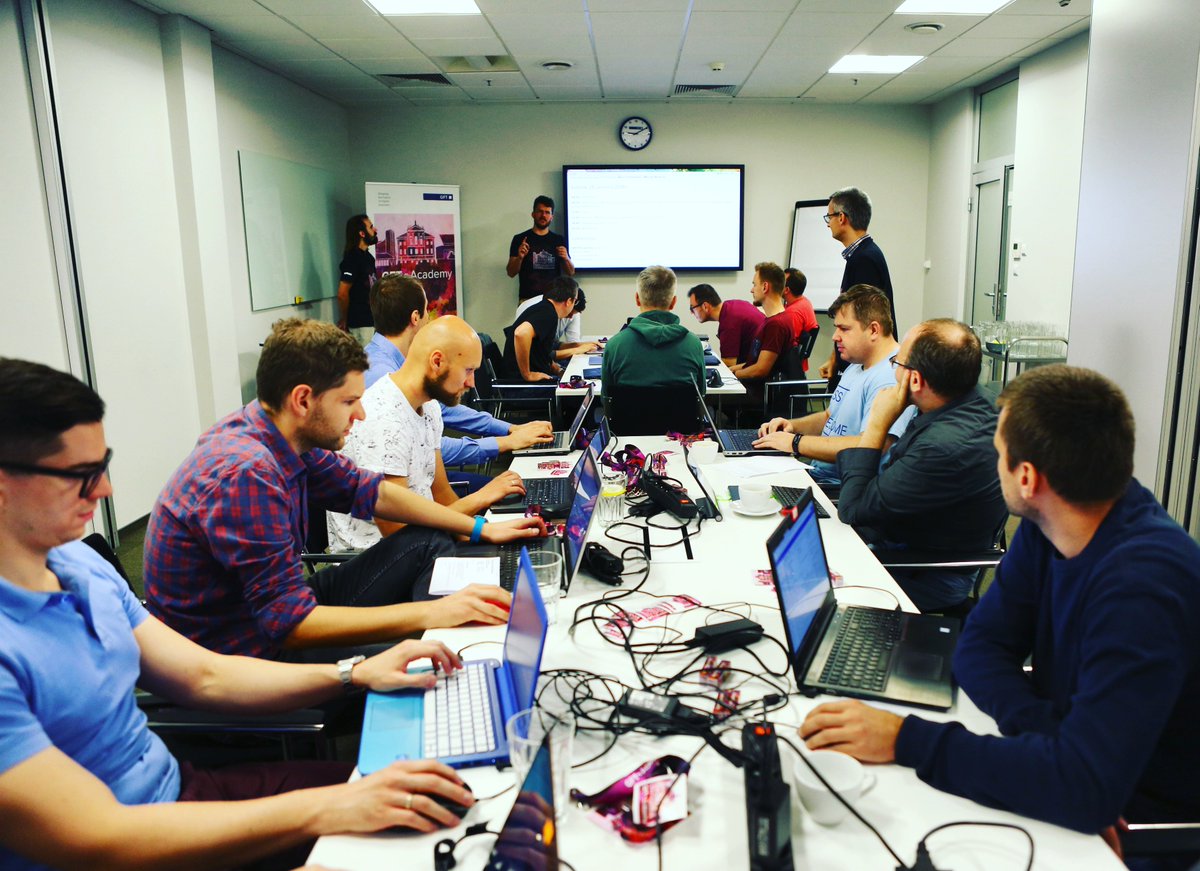 gft_pl's tweet image. [GFT ACADEMY] SPECIAL EDITION: Machine Learning for price predictions using Python and Google Cloud DataLab @ GFT Warszawa by #GFTexperts:  @marcinkowalski &amp;amp; Maciej Nowicki!