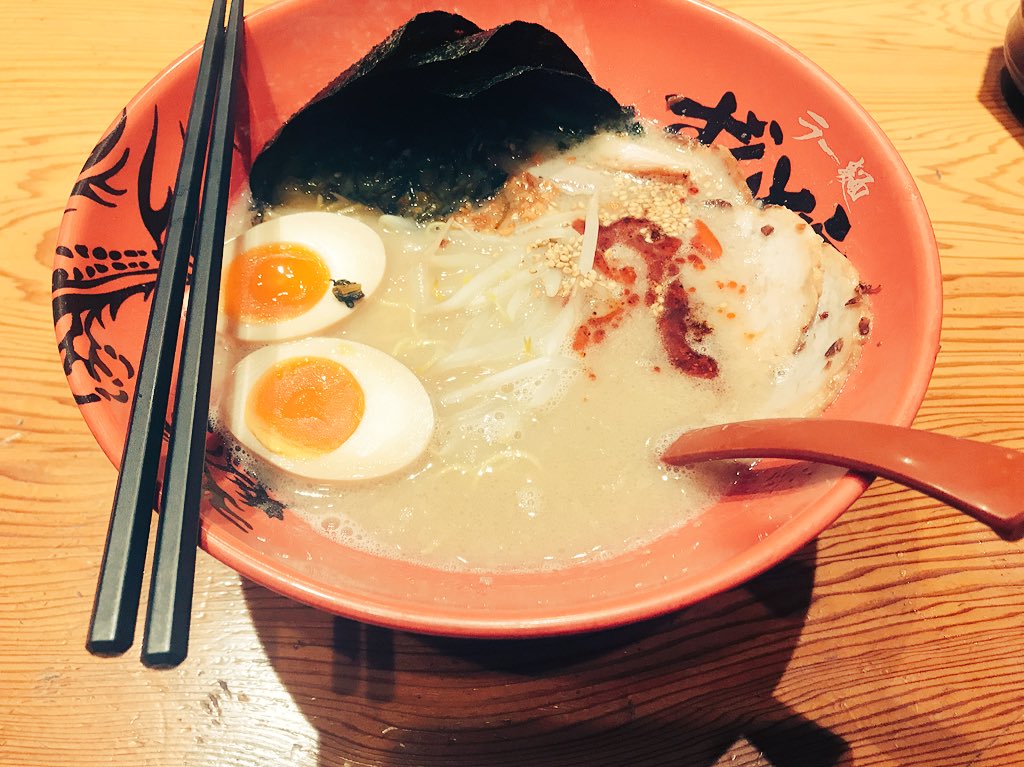 Spoon_kasuzu's tweet photo. ずんどう屋のラーメン‼︎全部のせラーメン‼︎ https://t.co/FpGan4kx3U