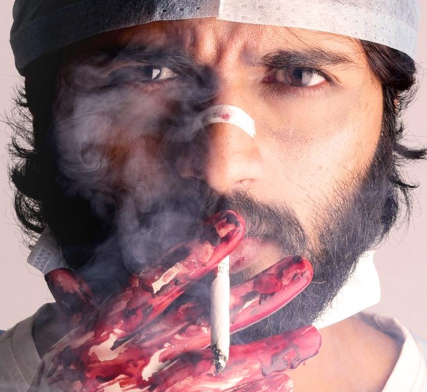 TheDeverakonda's tweet photo. 1 year! 

Until next time me and @imvangasandeep meet, you'll have to make do with this. #ArjunReddy

P.S. This was the first picture we took. https://t.co/HZGVRRxek0