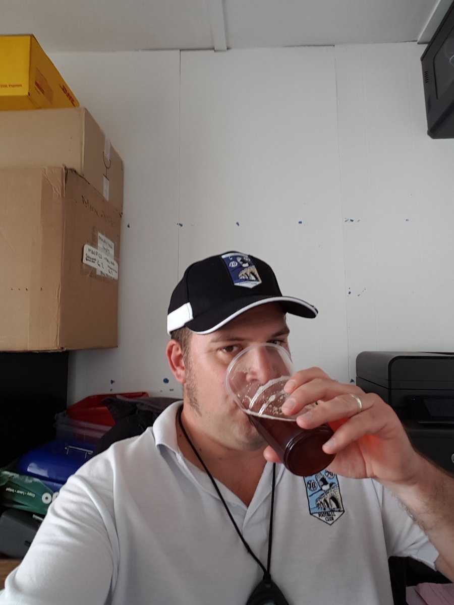 mufcberks's tweet photo. Get innnnnn
Haven't been able to enjoy a #postmatchbeer quite the same way for a little while.
#3pts #coys #yambe https://t.co/BQTrmob2K3