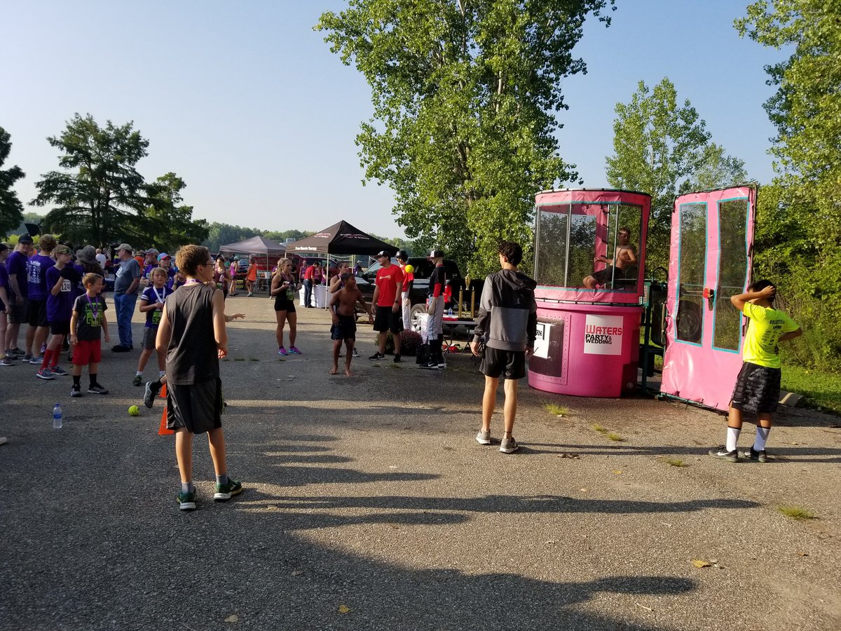 wibwAnn's tweet photo. I'm up early this moring for the Speedy PD Race for Parkinson's Disease. It's great to see people of all abilities racing for a cause! https://t.co/RNrk3sGoMZ