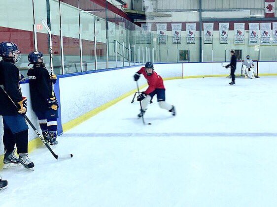 EDGEHOCKEY's tweet image. Amazing week at our Intermediate &amp;amp; Advanced #ForwardDefence #Camp in Whitby at #IroquoisPark @TownofWhitby!
•
Train • Develop • Improve • Results 
•
#EdgeHockey #TeamEHA #EDGEucated #OMHA #GTHL #MinorHockey #ShootToScore #HeadUp #PassReceive #SnipeCelly #Skating #Hockey