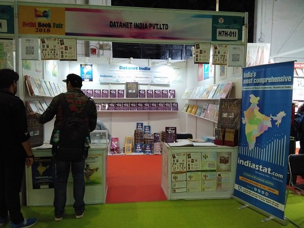 Indiastatmedia's tweet photo. Here's a quick look of #DatanetIndia stall at #DelhiBookFair 2018 
Meet us at stall number 01- I, Hall no. H7H &amp; avail discount on our #dataorientedpublications
Date &amp; Timing: 25th Aug -2nd Sept (11 PM - 8 PM)

For more details visit: https://t.co/55ipMVUgqv / Ph : 011- 26810964 https://t.co/eePs18S6dz